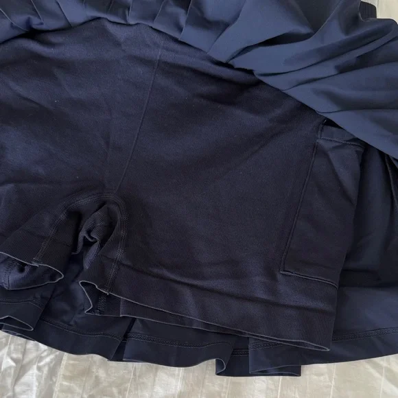 Wilson Midtown Tennis Skort - Picture 2 of 10